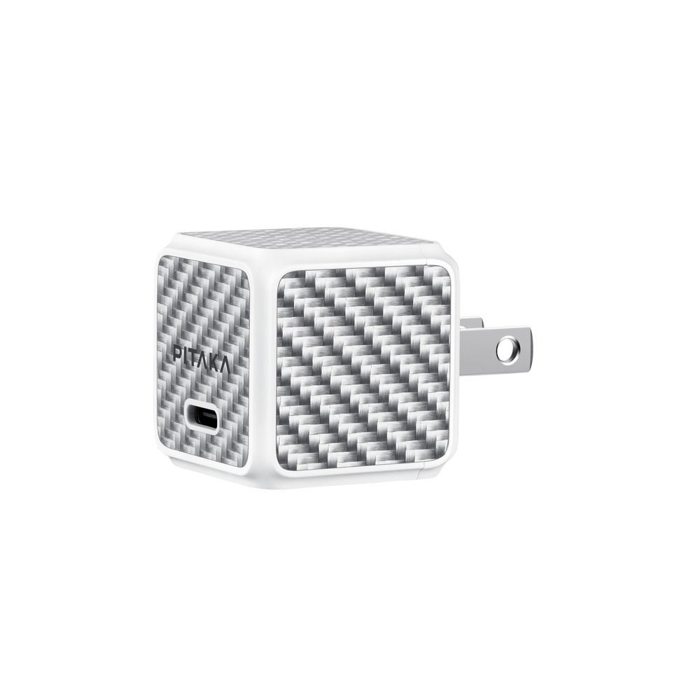 30W USB C GaNチャージャーと柔軟な編み込みC to Cケーブル