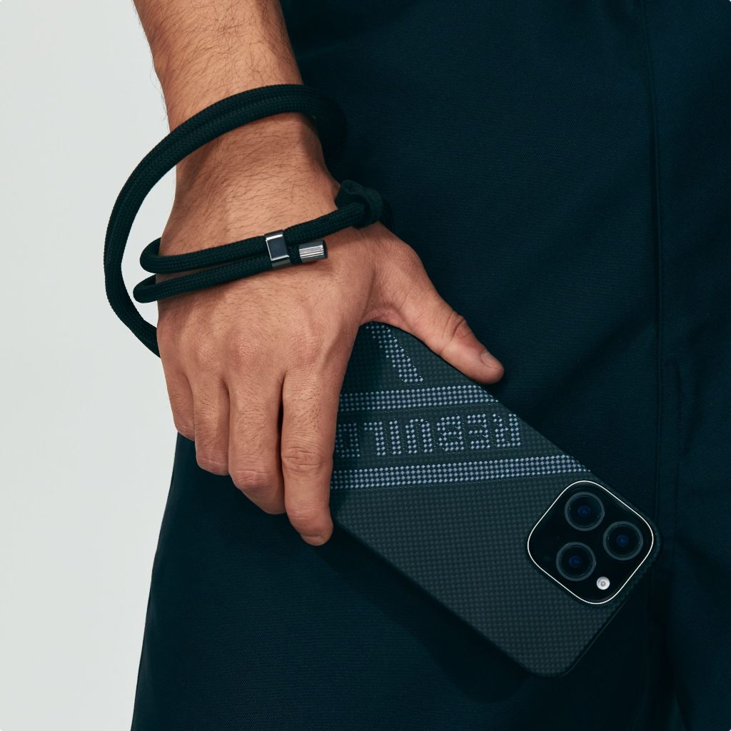 PITAKA × Re-TROS 浮織ケース