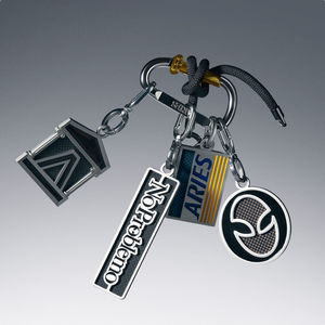 Aries コラボ限定チャーム