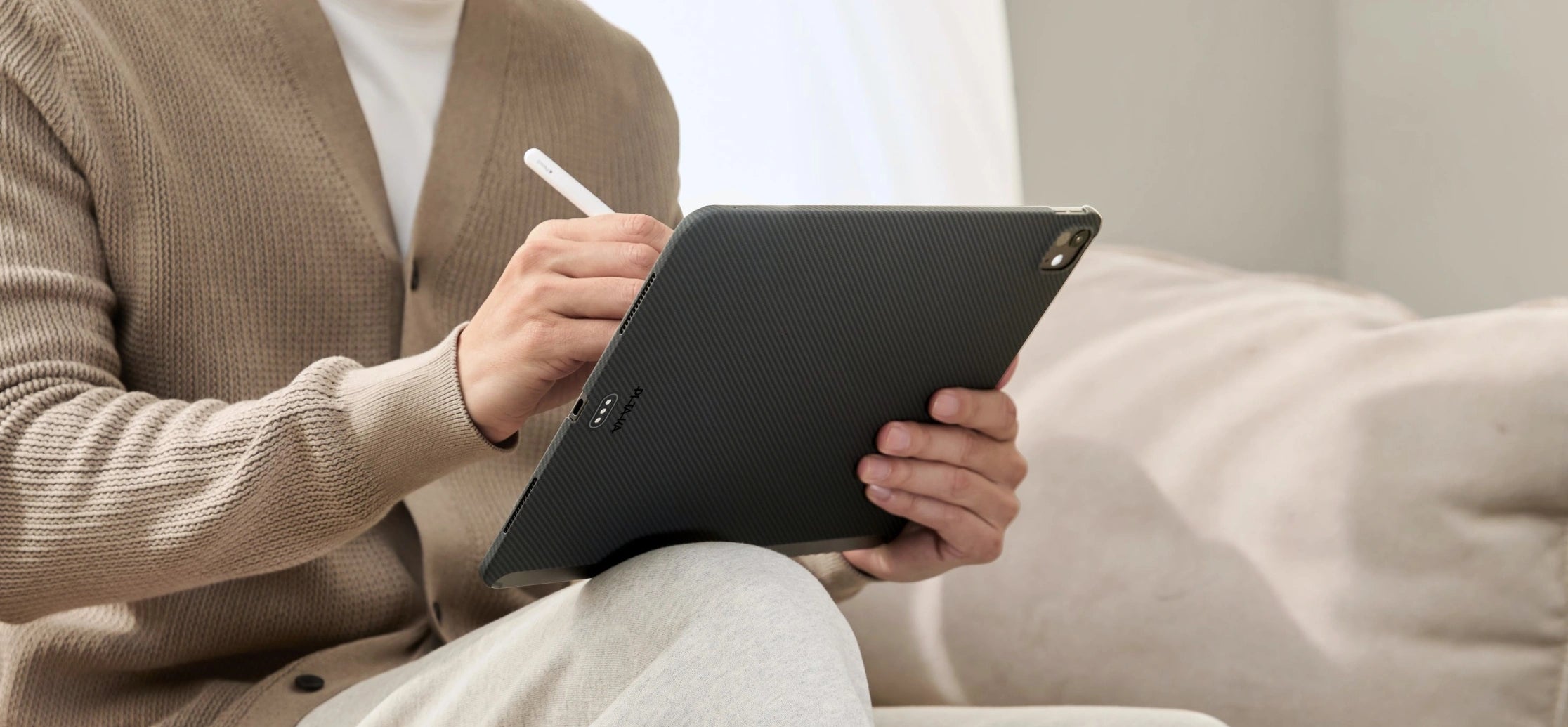 Air Case  iPad Pro M4/ M5用