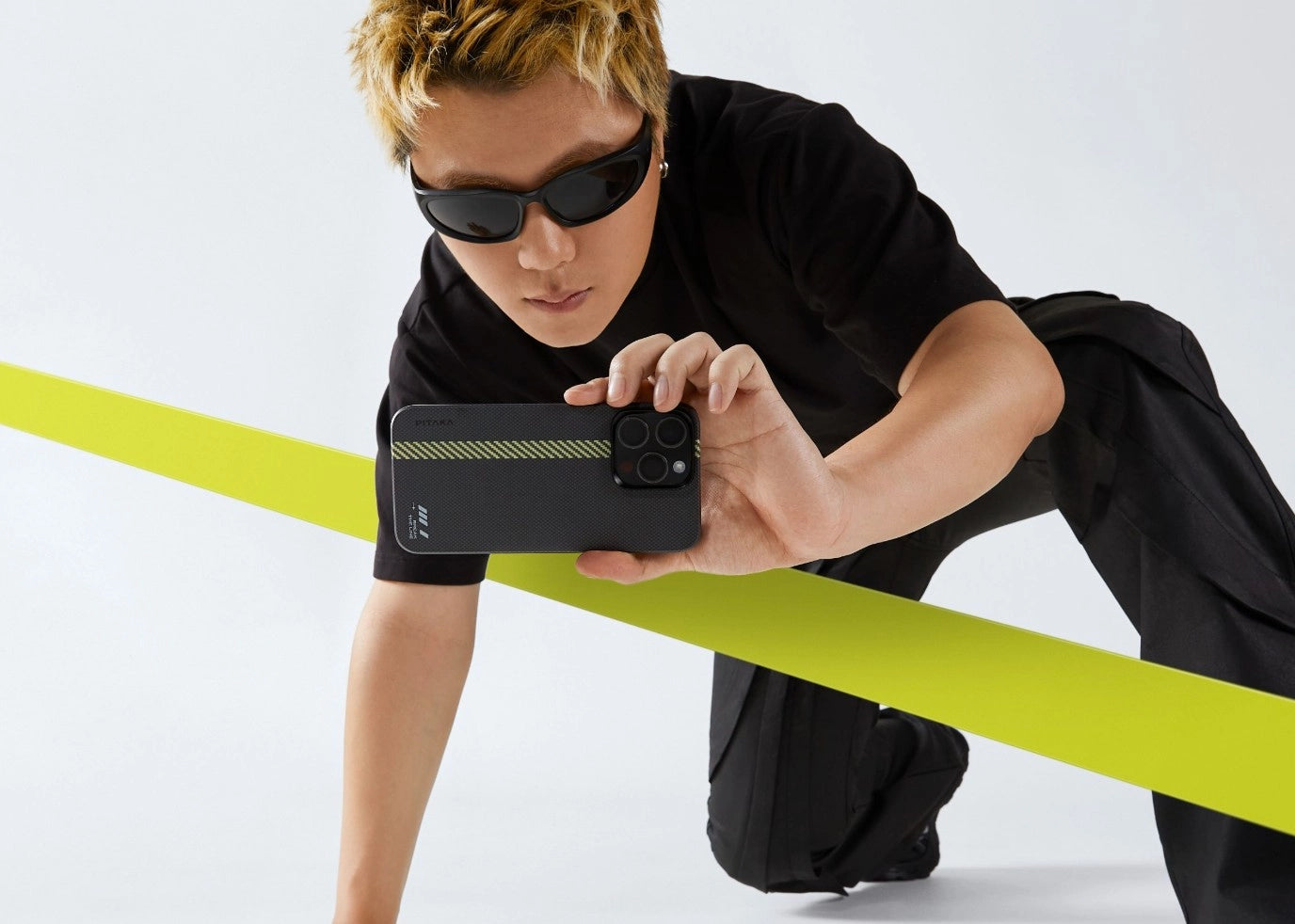 Break the Line MagEZ Case 5 for iPhone 15 Series