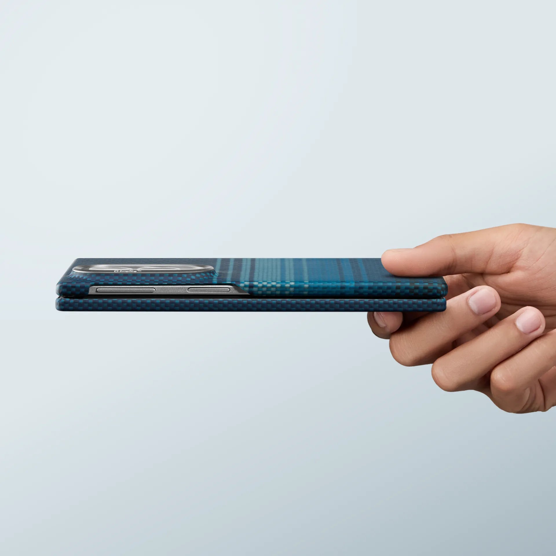 紙のように薄く、羽のように軽い ― Galaxy Z Fold8 / Flip8 ケース - 1