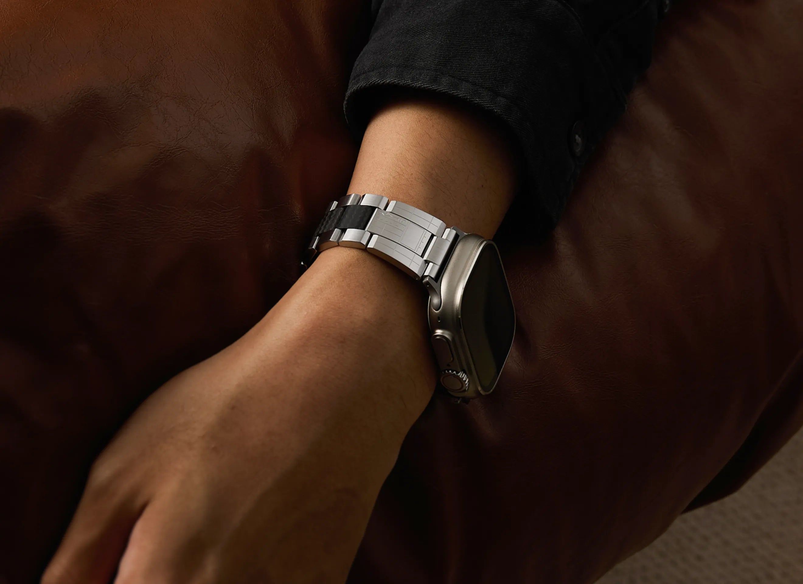 PITAKA Temporal Vessel メタル × カーボンファイバー Apple Watchバンド — TARQ