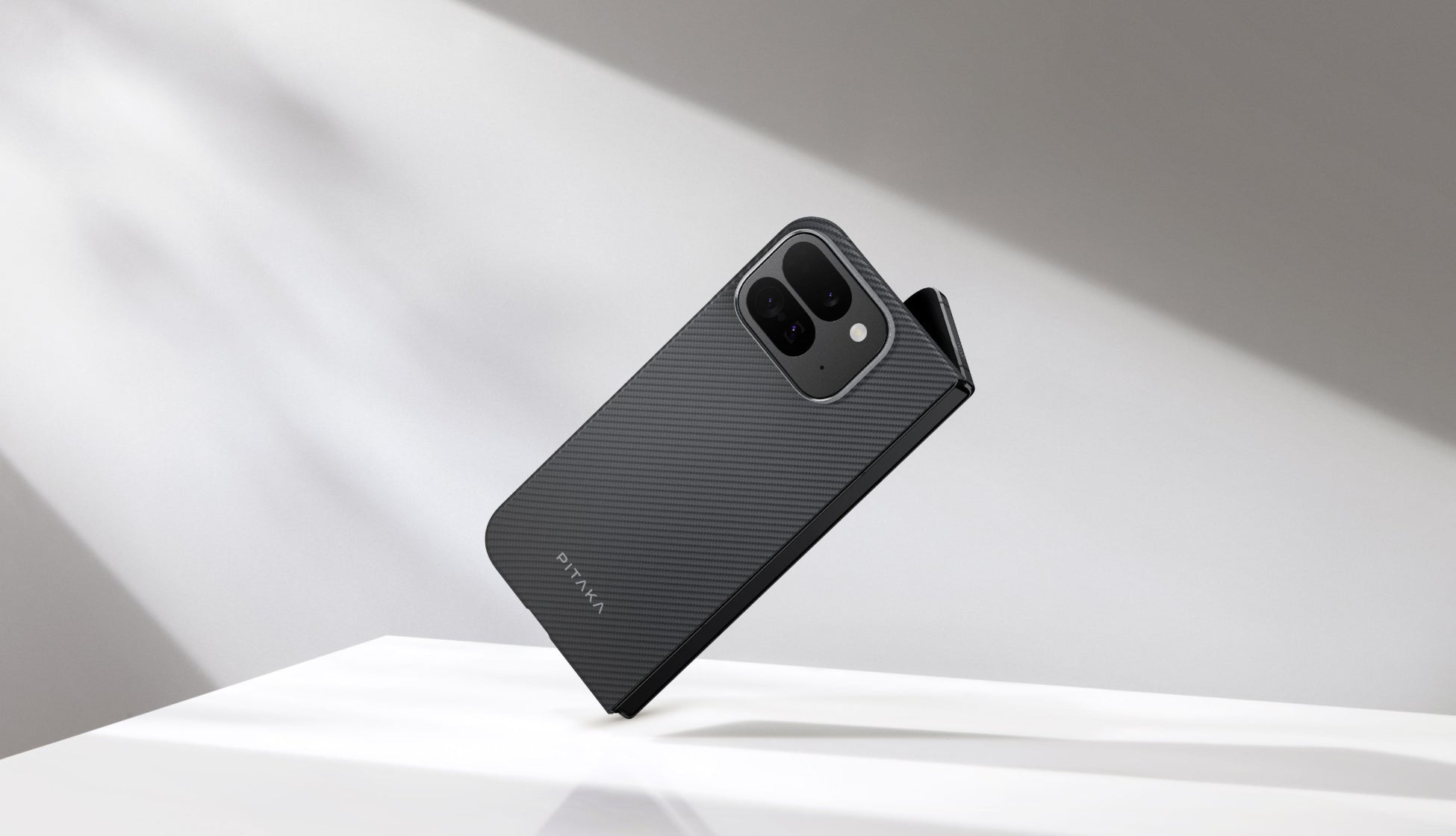 Google - PITAKAケース付き Google Pixel9 Pro Fold 256GB PITAKA の Pixel 9 Pro Fold 用 MagEZ Case 5 の再発送が10月