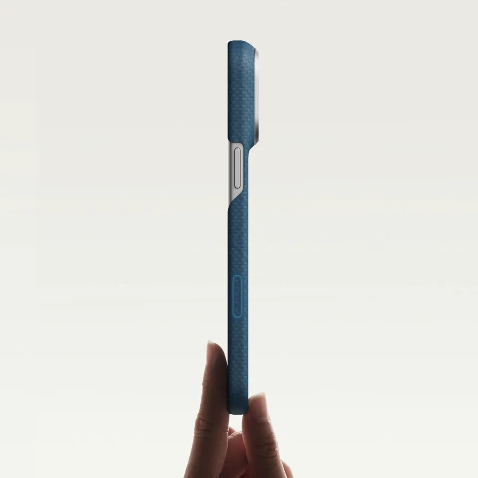 紙のように薄く、羽のように軽い ― Argyle Edge Case iPhone 18 - 1