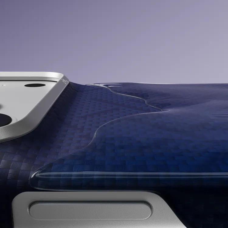 Mammoth Resin™ ― Edge Case iPhone 18 - 1