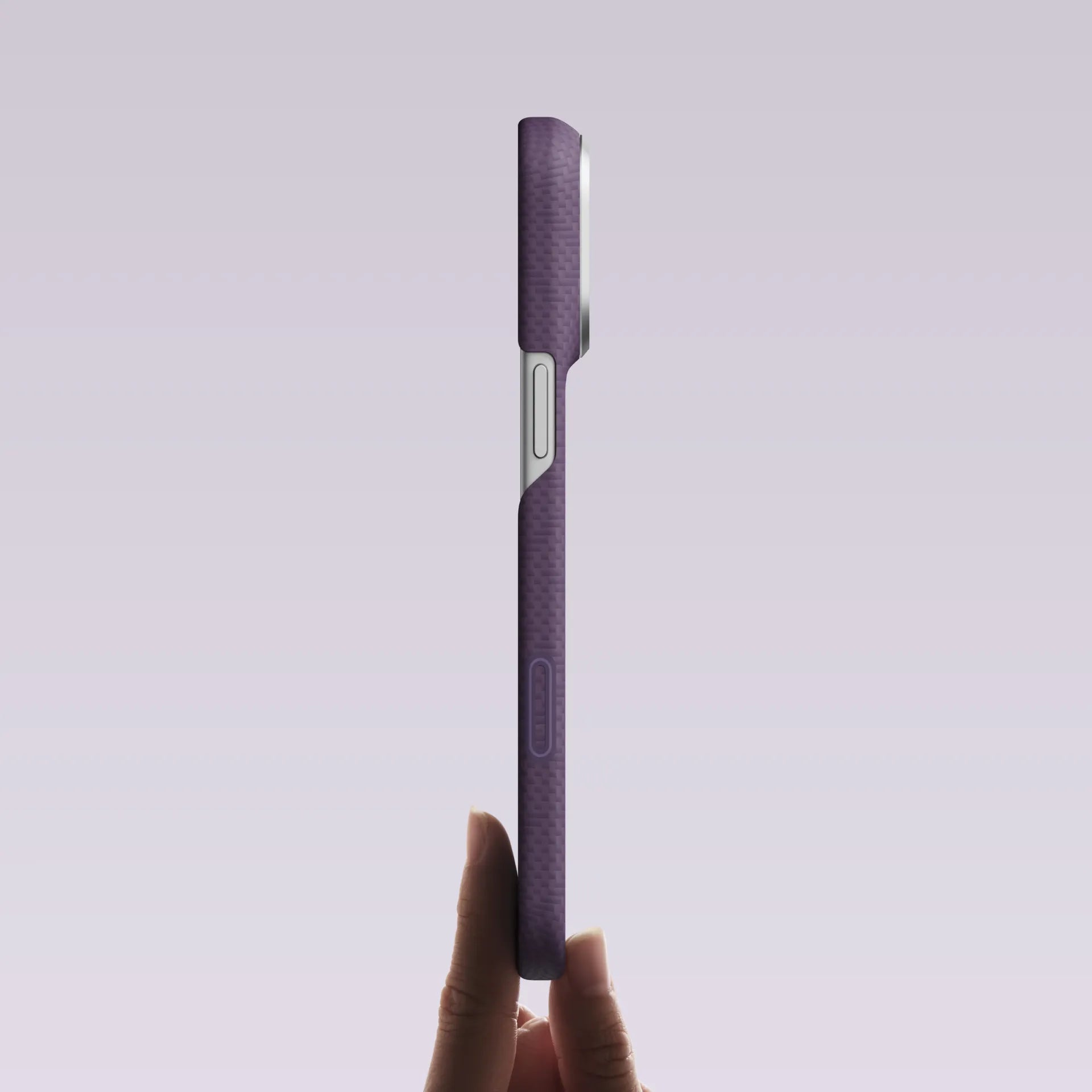 紙のように薄く、羽のように軽い ― Edge Case iPhone 18 (Charoite Purple) - 1