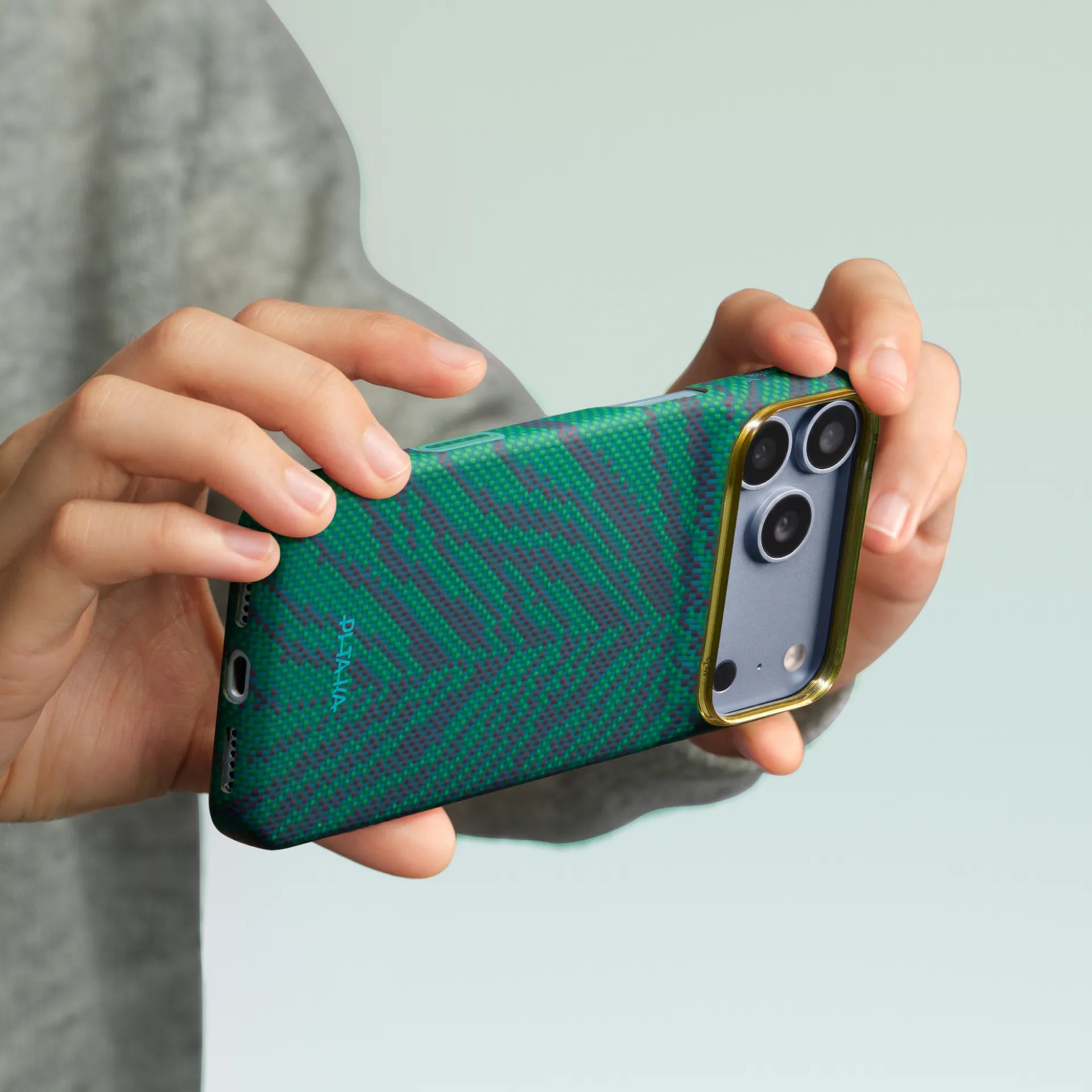 PitaTap™ ― Breath of Veins Edge Case iPhone 18 - 1