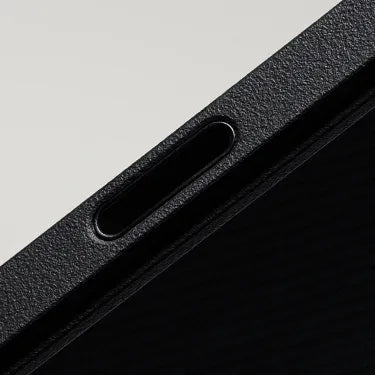 シームレスな静電容量式ボタン ― Cairn Case iPhone 18 - 1