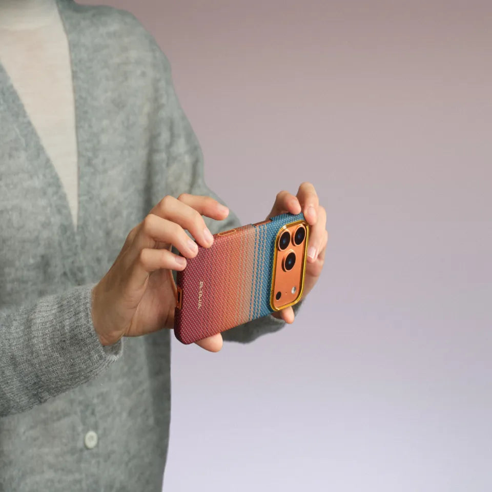 Mammoth Resin™ ― Edge Case iPhone 18 - 1