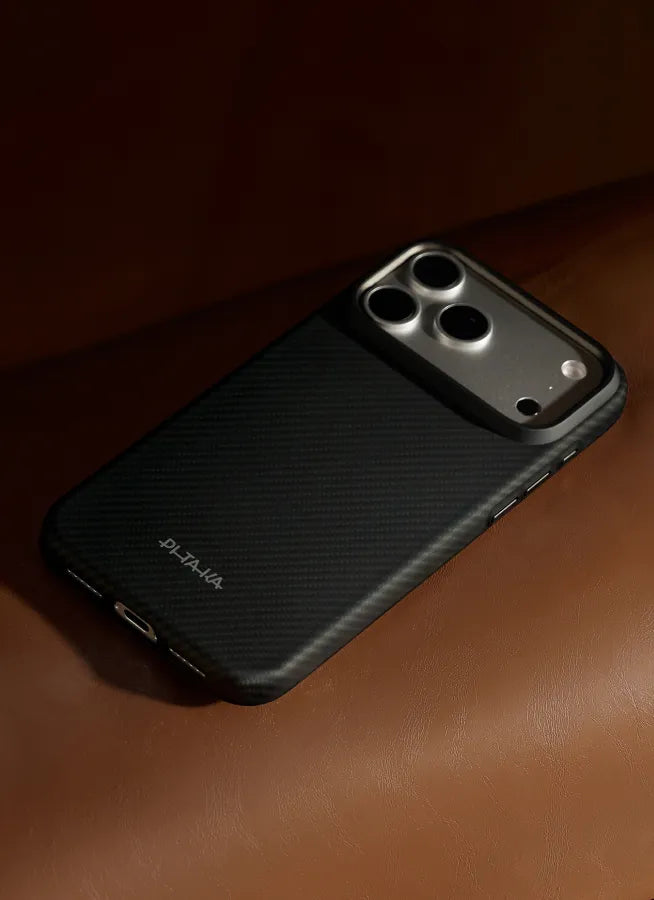 堅牢でエレガント ― Summa Case iPhone 18 - 1